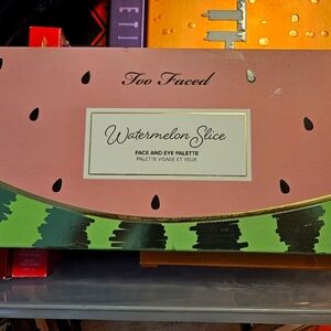 Too faced watermelon slice face pallet